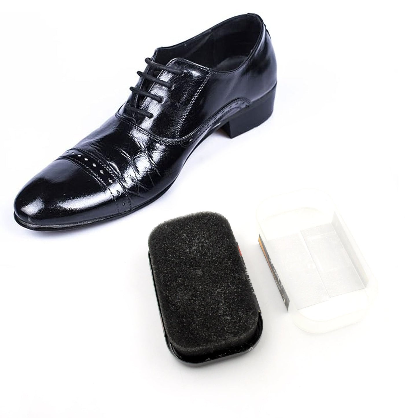 Complete shoe care set for leather shoes