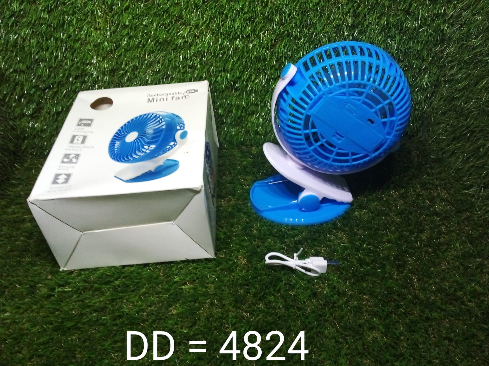 4824 Mini USB Clip Fan widely used in summers for cool down rooms and body purposes. DeoDap