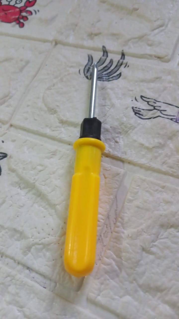 Portable 2-in-1 screwdriver with plastic-coated handle